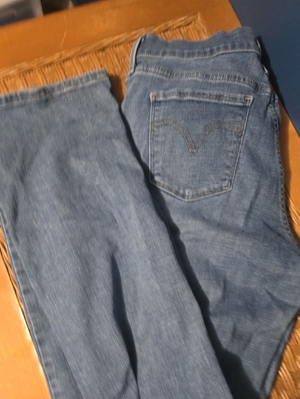 Womens 505 Levi Straight - Picture 3 of 8